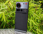 Nós analisamos o Nubia Z70S Ultra (Fonte da imagem: Daniel Schmidt)
