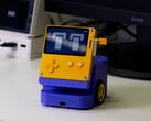 O senhor pode fazer seu próprio Playdate PlayBot por cerca de US$ 120 (Fonte da imagem: Guillaume Loquin)