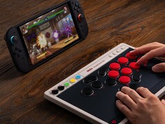 Um controle Arcade da 8BitDo conectado a um Nintendo Switch 2. (Fonte da imagem: 8BitDo)