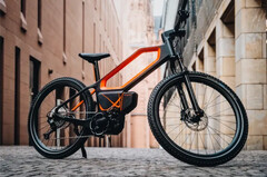 A e-bike híbrida ASYNC H7 tem um motor de 500 W com torque de até 130 Nm. (Fonte da imagem: ASYNC)