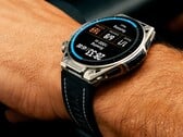 O Amazfit Balance Ultra é feito de titânio e cristal de safira.