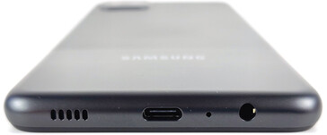 Lado inferior (alto-falante, porta USB-C, microfone, conector de áudio de 3,5 mm)
