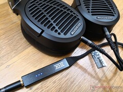 O adaptador USB-C para 3,5 mm THX Onyx DAC de US$ 199 suporta renderização MQA para audiófilos em movimento