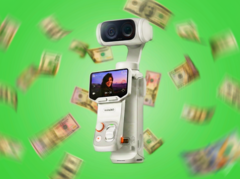 A Insta360 Luna Ultra branca.