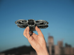 O DJI Neo 2 (foto) recebe LiDAR frontal para mapeamento de profundidade e posicionamento descendente. (Fonte da imagem: DJI)