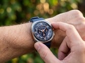 Alguns usuários estão relatando problemas com o painel frontal e a moldura do Galaxy Watch Ultra dos anos de 2024 e 2025.