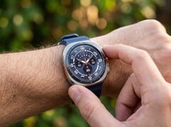 Alguns usuários estão relatando problemas com o painel frontal e a moldura do Galaxy Watch Ultra dos anos de 2024 e 2025.