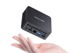 O Wi-7 com Pentium Gold custa a partir de cerca de US$ 175. Na foto: uma imagem promocional que mostra o tamanho reduzido do mini PC.