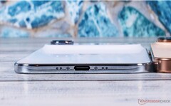 O Apple iPhone Air pode ser fino, mas ainda é impopular. (Fonte da imagem: Notebookcheck)