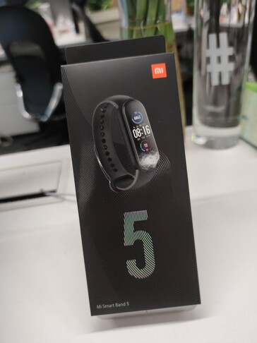 Caixa Xiaomi Mi Smart Band 5. (Fonte da imagem: GeekDoing - Ahatic)