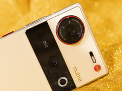 O Nubia Z70S Ultra Photographer Edition parece compartilhar o mesmo design subjacente do Z70 Ultra da foto. (Fonte da imagem: ZTE)