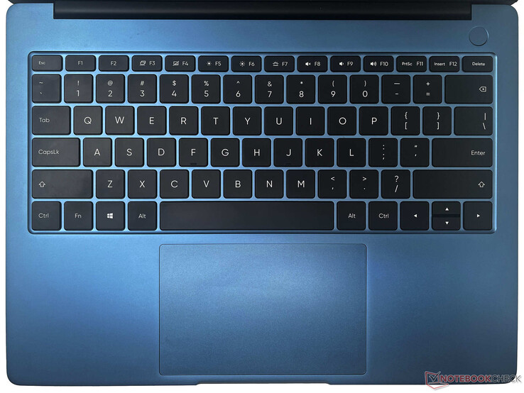 O teclado e o touchpad oferecem uma ótima experiência de entrada.