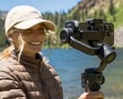 O novo gimbal Fluid Pro AI funciona com câmeras de ação GoPro, smartphones e câmeras point-and-shoot com peso de até 400 gramas. (Fonte da imagem: GoPro)