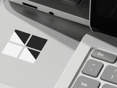 A Microsoft apresentará novos dispositivos Surface no próximo mês.