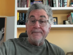 Uma captura de tela de Michael Pachter, da Wedbush Securities (fonte da imagem: Yahoo Finance YT)