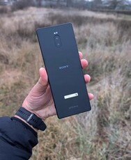 Protótipo do smartphone Sony Xperia 5G. (Fonte da imagem: OLX)