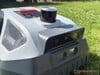 O sensor LiDAR na parte superior é a diferença mais notável em relação ao Anthbot M9