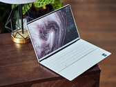 Análise do laptop Dell XPS 13 9340 - O subnotebook compacto com longa duração e algumas falhas
