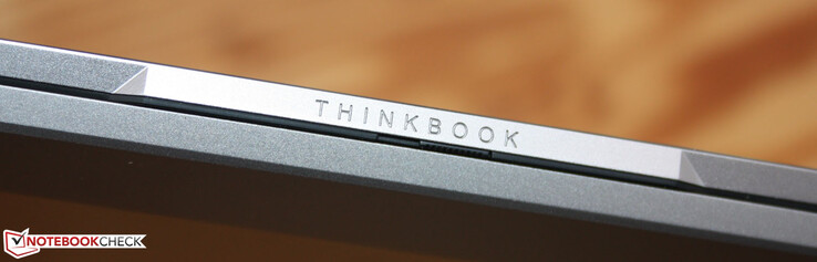 O Lenovo ThinkBook 13s-ITL G2 com o Iris Xe G7 80EUs