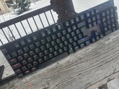 Teclado mecânico de jogo Redragon K565 Rudra