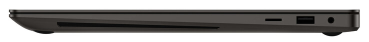 Lado direito: Leitor de cartão de memória (MicroSD), USB 3.2 Gen 1 (USB-A), combinação de áudio