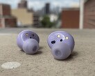 Os Galaxy Buds2 eram significativamente mais baratos do que os Galaxy Buds Pro. (Fonte: Mike Andronico/CNN)