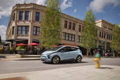 A GM reduziu o preço do Chevy Bolt 2023 e agora ele começa em US$ 26.595 para a variante 1LT. (Fonte: GM)