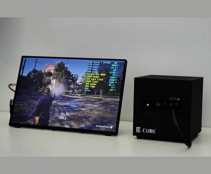 Red Dead Redemption 2 funcionando a cerca de 105 FPS no mini PC impresso em 3D ITG Cube com uma eGPU RTX 4060 via OCuLink