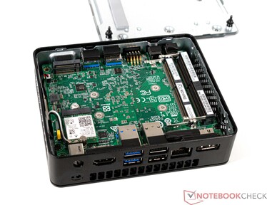 Kit Essencial Intel NUC11 - Atlas Canyon (Intel Celeron N4505)