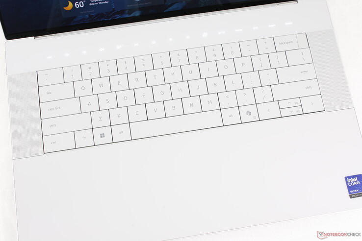 O teclado do Dell 16 Premium permanece idêntico ao do XPS 16 9640