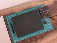 O processo de fabricação do Laptop 13 Pro o aproxima mais dos notebooks tradicionais para prosumidores, como o Razer Blade