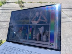 Em ambientes externos sob luz solar direta