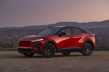 O SUV elétrico compacto Toyota C-HR de 2026.