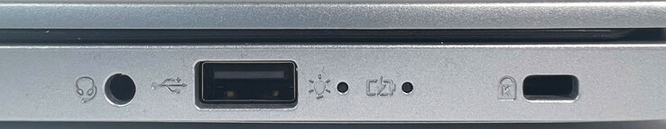Direita: porta de áudio combinada, 1x USB 2.0 Tipo A, fechadura Kensington