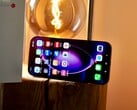 O Xiaomi 17 Max possui uma impressionante capacidade de bateria de 8.000 mAh.