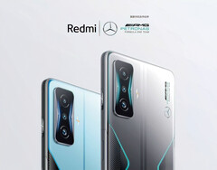 A Redmi K50 Gaming e sua contraparte Mercedes-AMG Petronas F1 Team Edition. (Fonte da imagem: Xiaomi)