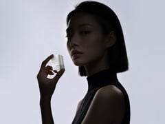 O CP6 Mini custa cerca de US$ 12 na China. Na foto: uma imagem promocional destacando o design compacto do carregador.