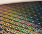 Arte conceitual que evoca o design do chip do smartphone, preparando o terreno para a rivalidade entre MediaTek e Qualcomm (Fonte da imagem: Unsplash / Laura Ockel)