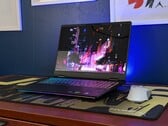 Análise do HP HyperX Omen Max 16: O portátil para jogos com um adaptador CA de 460 W