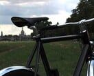 Passeio de teste com duas bicicletas elétricas da Pelago