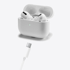 Apple poderá revelar AirPods que carregam via USB-C no evento da empresa em 12 de setembro. (Imagem via Apple w/ edits)