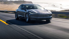 O Model 3 Highland supera o teste do posto de gasolina (imagem: Tesla)