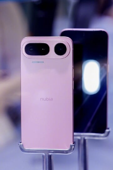 O NaviX Ultra na cor rosa.