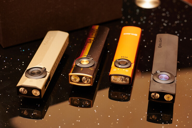 Arkpro Ultra, Arkfeld Pro, Arkfeld e Arkpro em comparação. (da esquerda para a direita / Fonte da imagem: Andreas Sebayang/Notebookcheck.com)