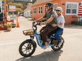 A bicicleta elétrica Segway Muxi Pro pode ser equipada com um segundo assento para passageiro opcional.