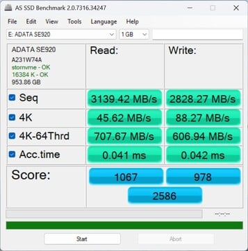 Teste de desempenho com o ADATA SE920 via USB4