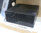 O Minisforum MS-02 Ultra tem muito a oferecer em seu gabinete relativamente compacto. (Fonte da imagem: PC Watch)