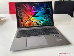 Em revisão: HP ZBook Firefly 16 G9. Dispositivo de teste, cortesia da HP Alemanha.