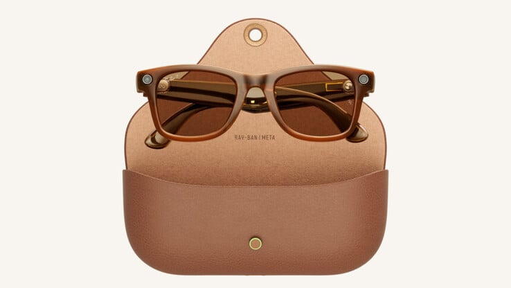 Óculos inteligentes Ray-Ban Meta Wayfarer e seu estojo de carregamento.