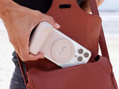 O SnapGrip expande a versatilidade de um iPhone com um cabo ergonômico e um botão do obturador da câmera, entre outras características. (Fonte de imagem: ShiftCam)